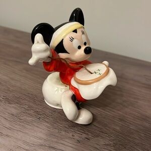 Goebel Walt Disney Productions Minnie Mouse Embroidery Sewing Figurine